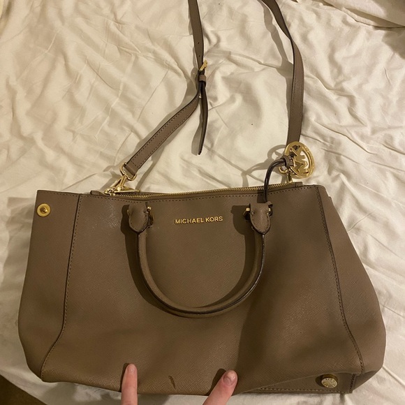 Michael Kors Sutton bag - Picture 6 of 7